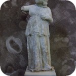 Figurka dziewczynki odnaleziona w Lissos w świątyni Asklepiosa