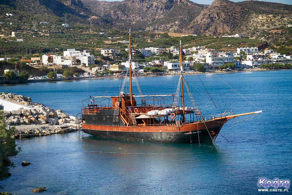 Evdokia in the port of Makry Gialos