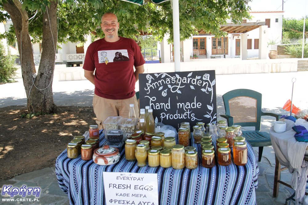 Nikos' stand in Kandanos