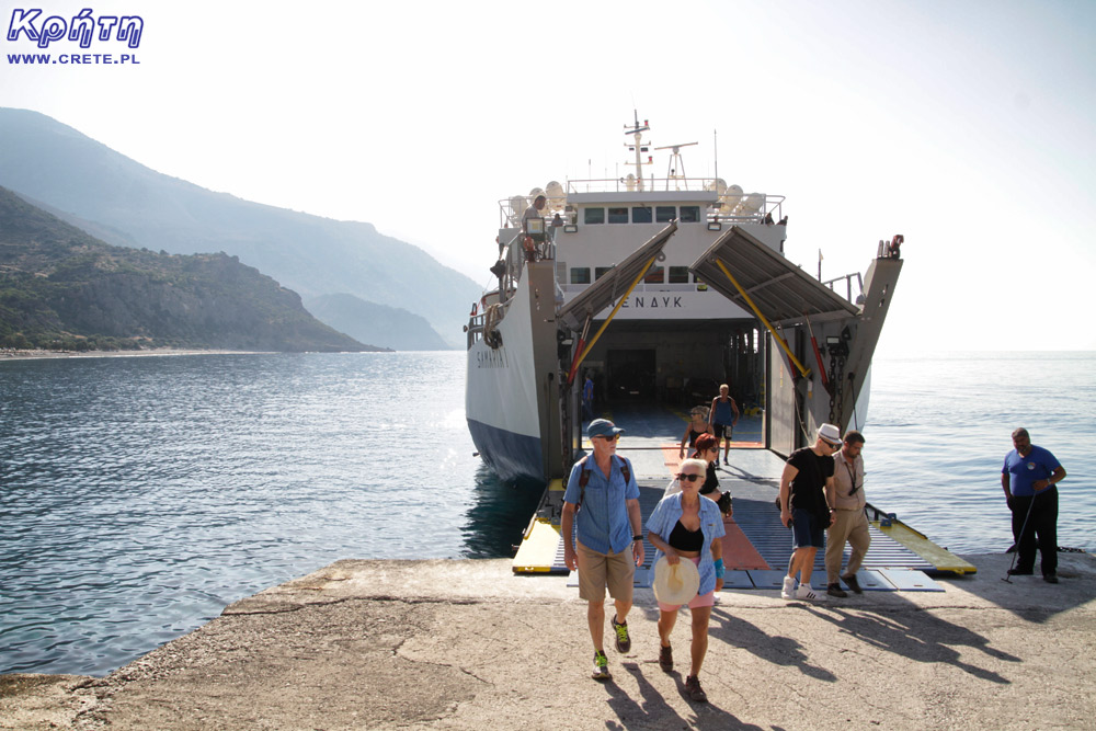 Anendyk ferry in Sougia port