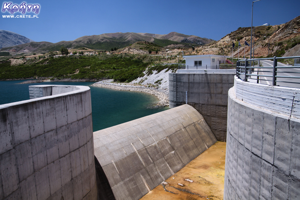 Potamon-Staudamm auf Kreta