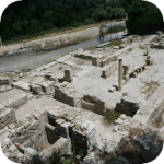 Pozostałości zabudowań zniszczonych w wielkim trzęsieniu ziemi w 365 r. n.e.