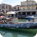 Port Wenecki i latarnia morska w Rethymno