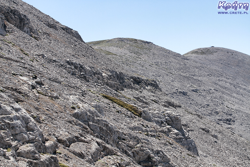 Psiloritis - Blick auf den Schrein von Timios Stavros auf dem Gipfel des Berges
