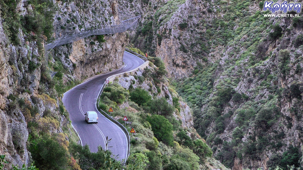 The road from Elafonisi to Kissamos