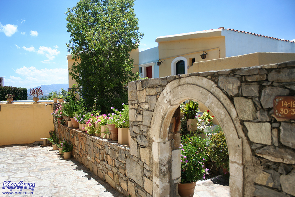 Archanes