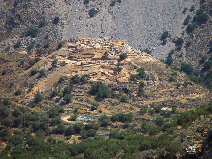 Ein Berg mit den Ausgrabungen der Azoren