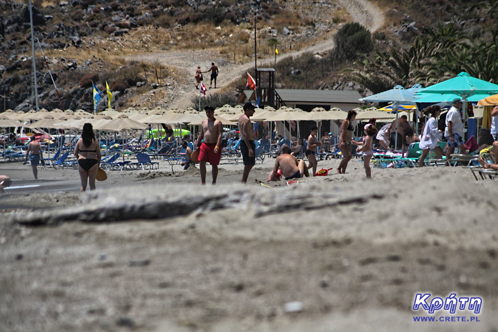 Bardziej rozrywkowa zachodnia część plaży Damnoni