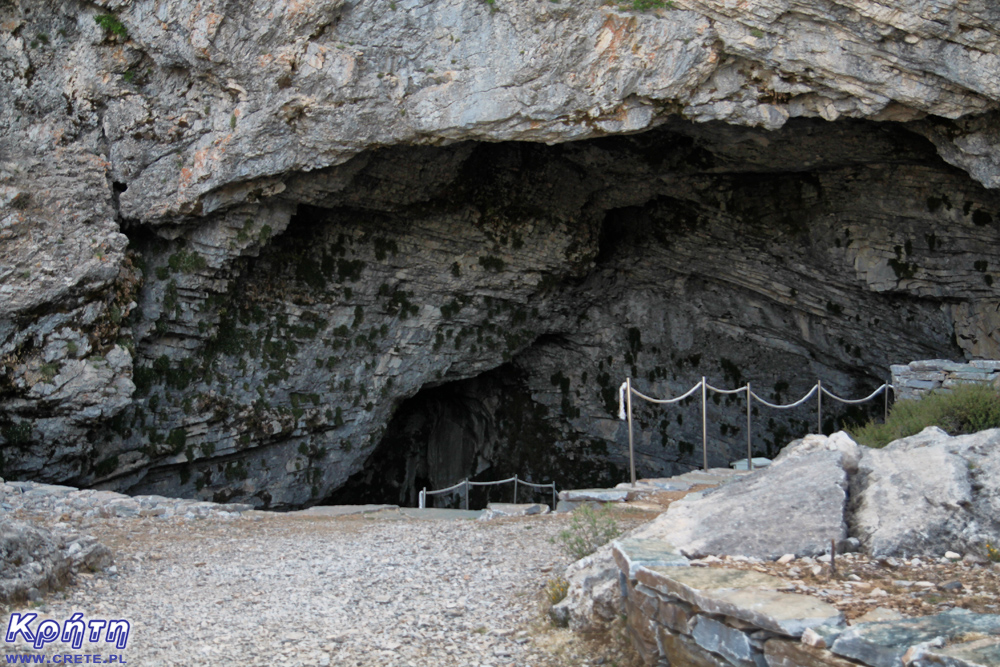 Eingang zur Höhle