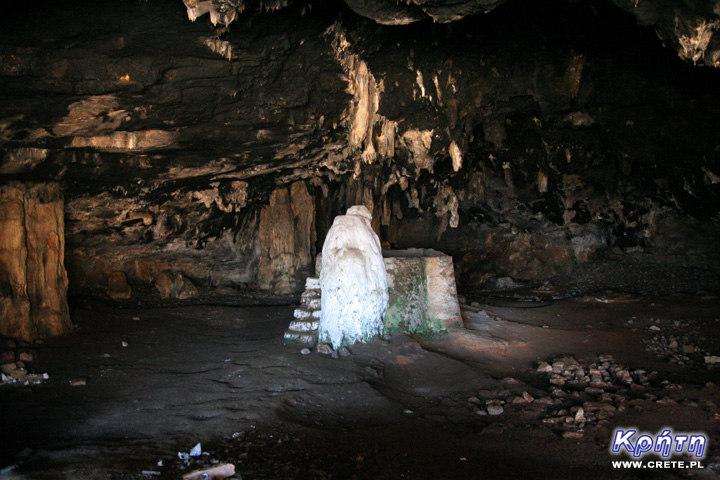 A stone bear