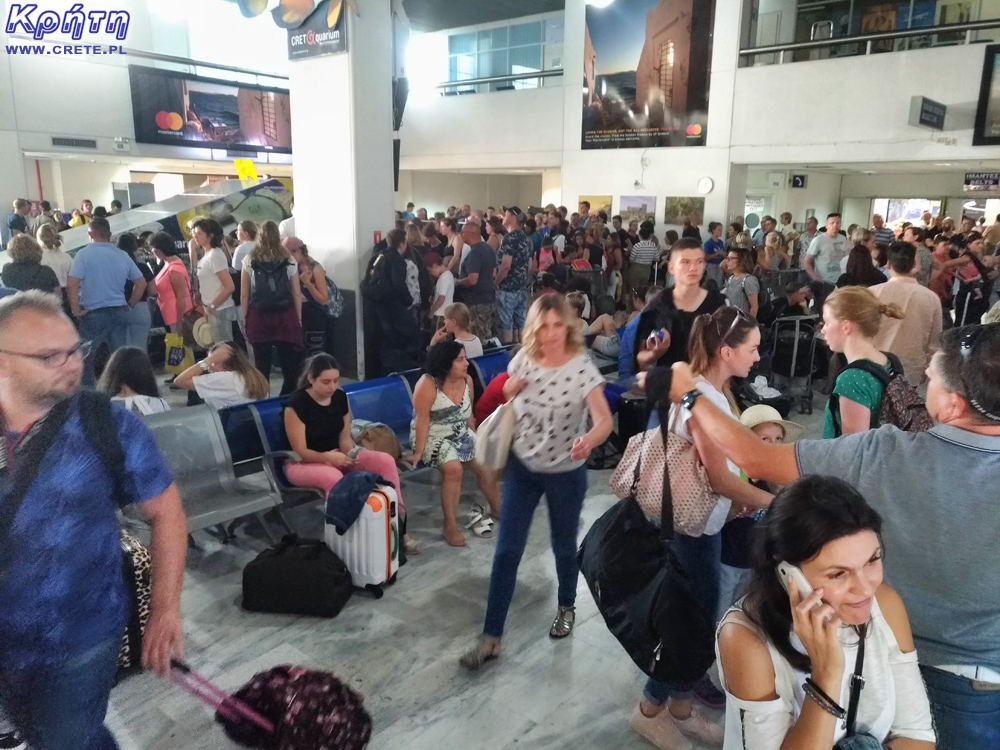 Heraklion airport - luggage pick-up