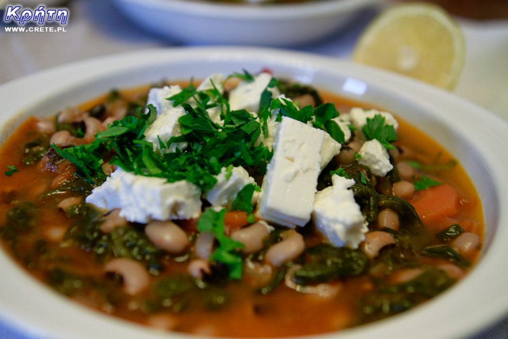 Mavromatika beans (black eye) with spinach