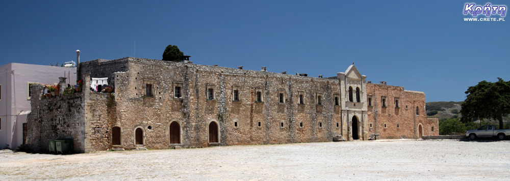 Moni arkadiou - panorama na klasztor