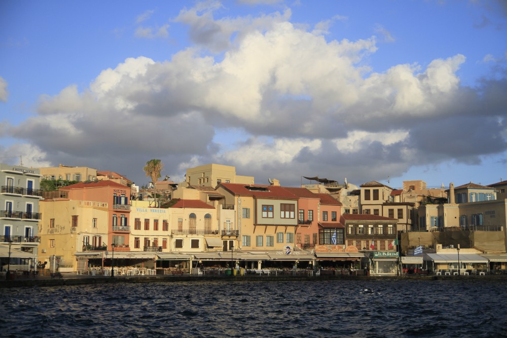 Chania o wschodzie słońca