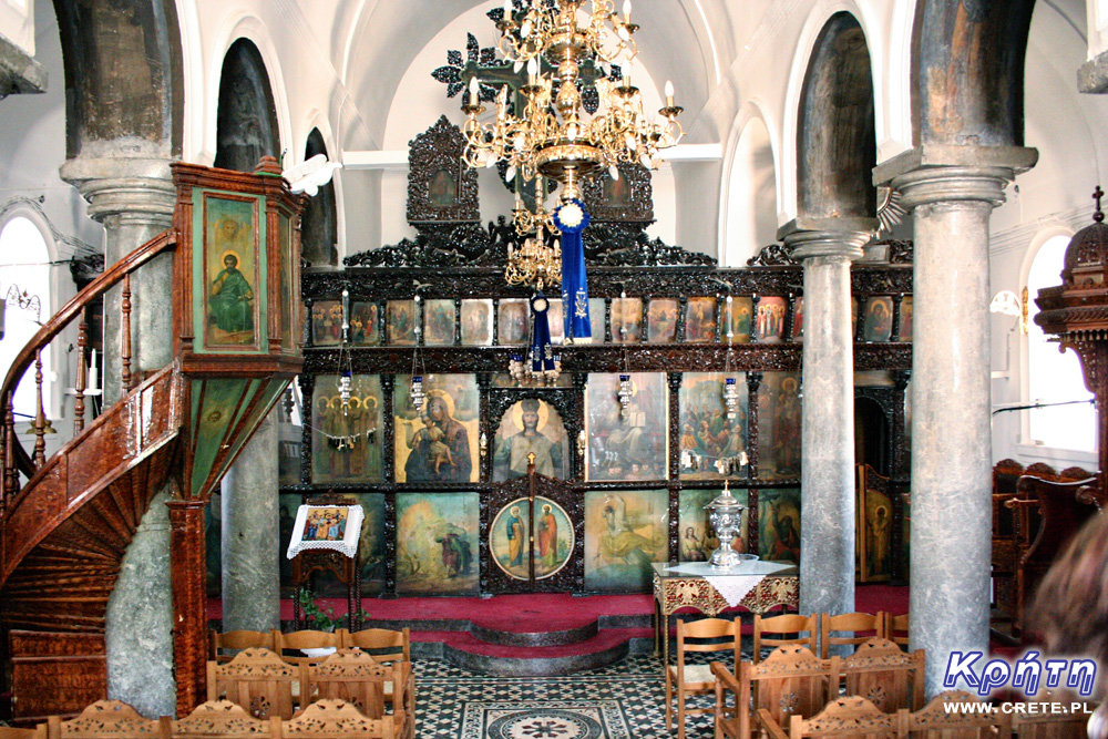 Wnętrze kościoła w Agia Deka