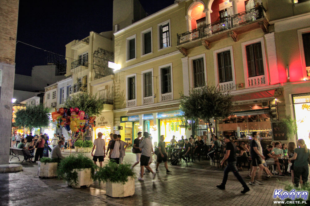 Heraklion nocą