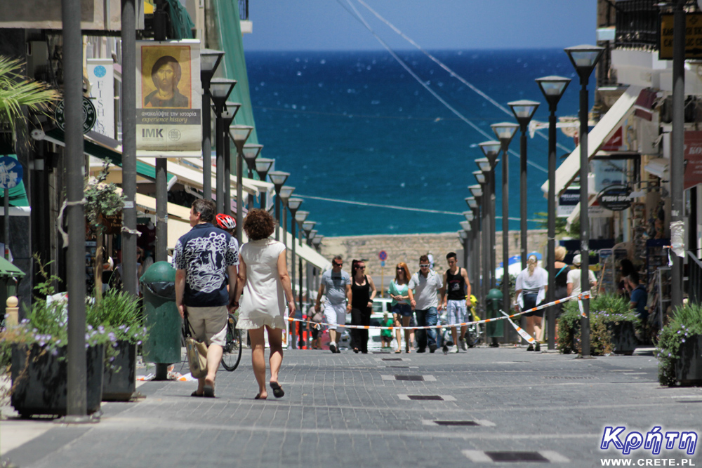 Street on August 25 in Heraklion