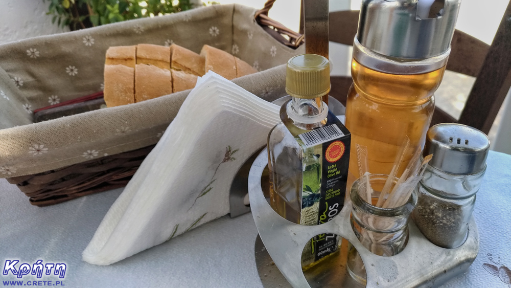 Olive oil in a single package