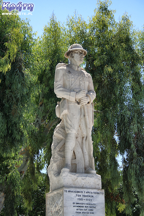 Monument to the Unknown Soldier in Eleftherias Square